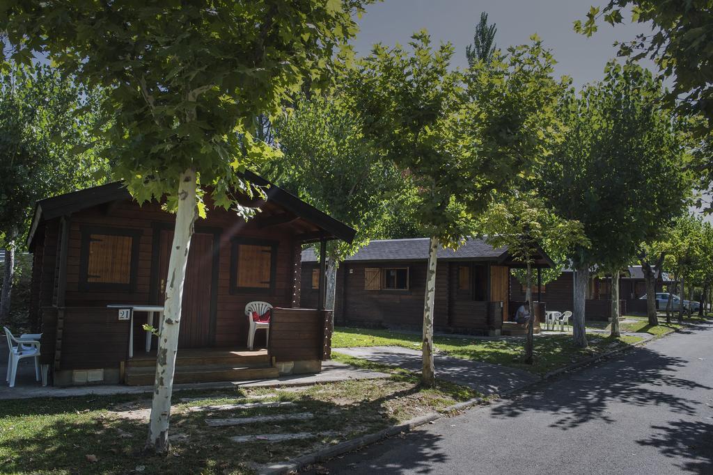 Camping & Bungalows Ligueerre De Cinca Exterior foto